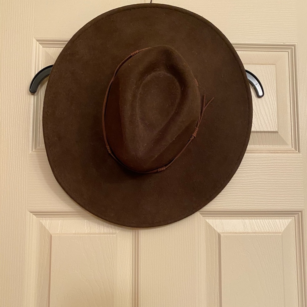 Wyeth hat- new with tags